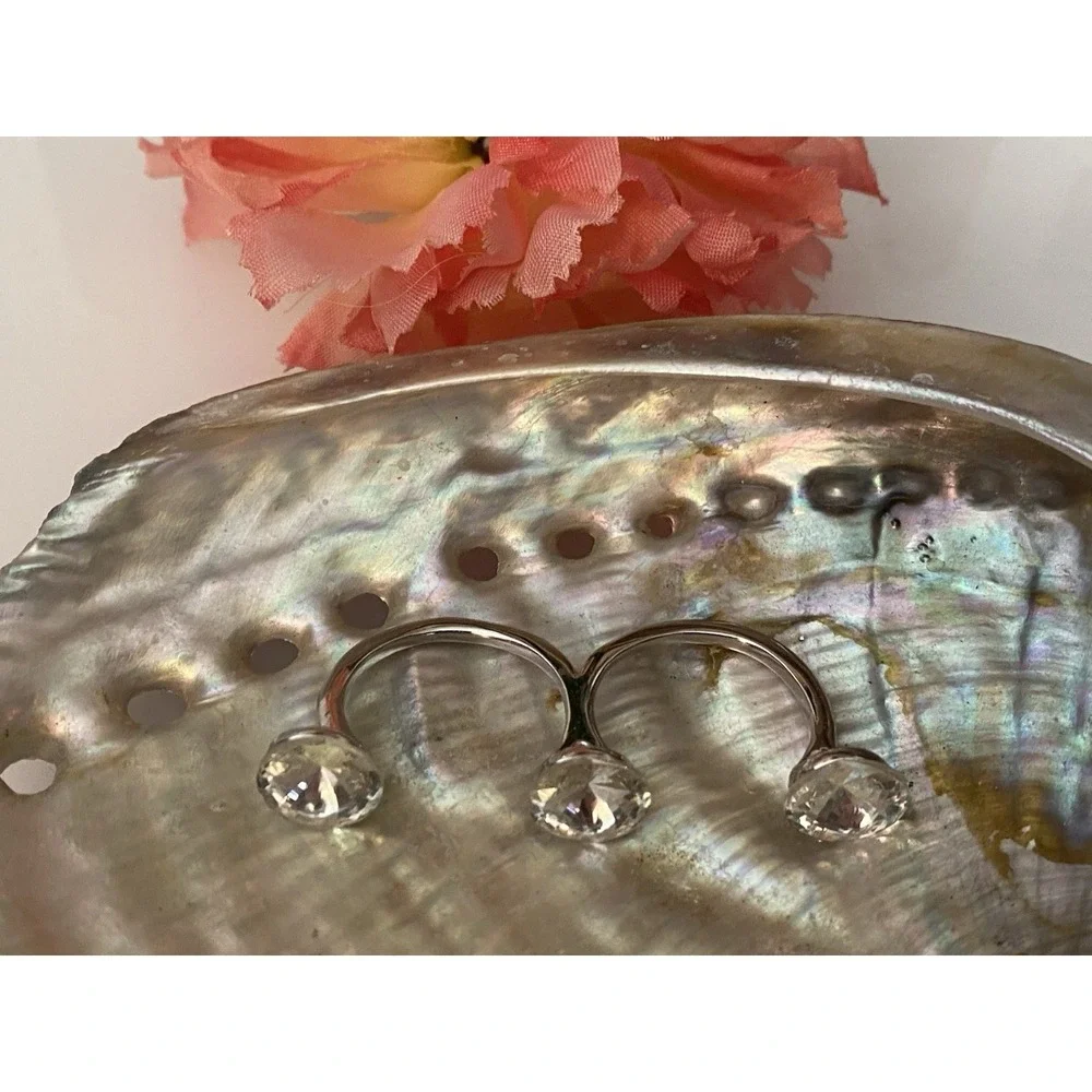 Silver Tone Authentic Design Double Finger Ring With Clear Large Rhinestones EUC